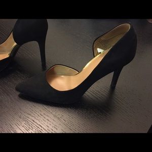 Black pointed heels